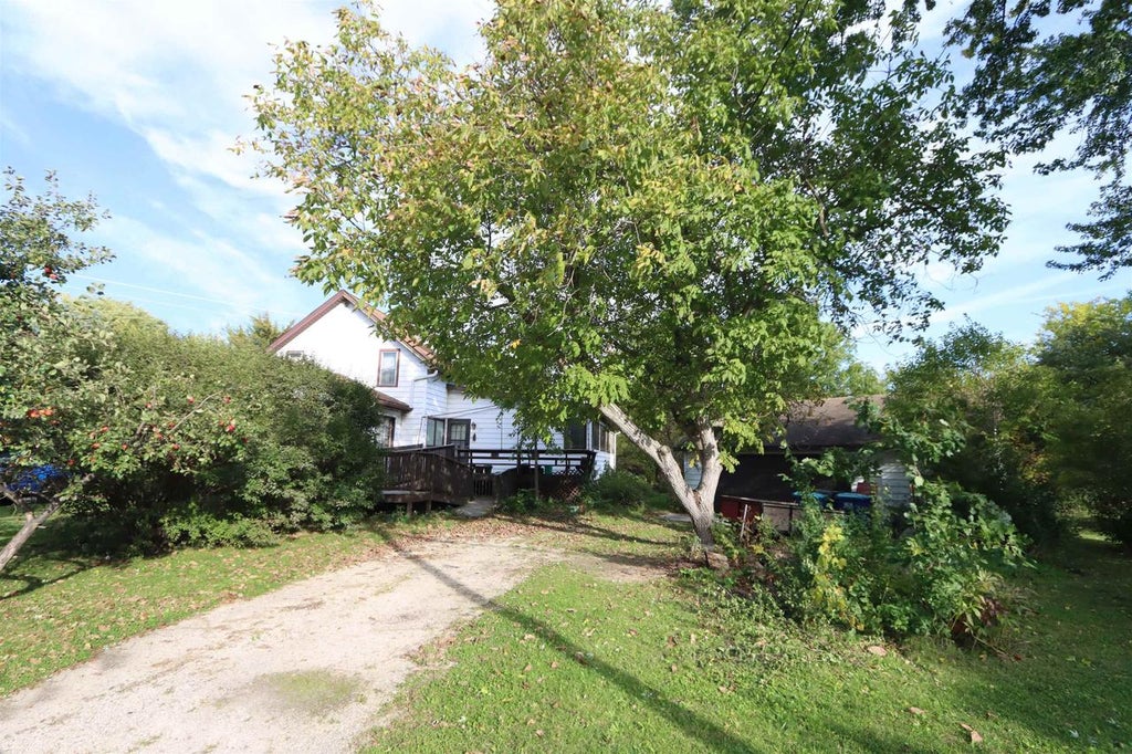 Photo of 29 Lakeshore DRIVE, North Fond Du Lac, WI 54937 (MLS # 50333928)