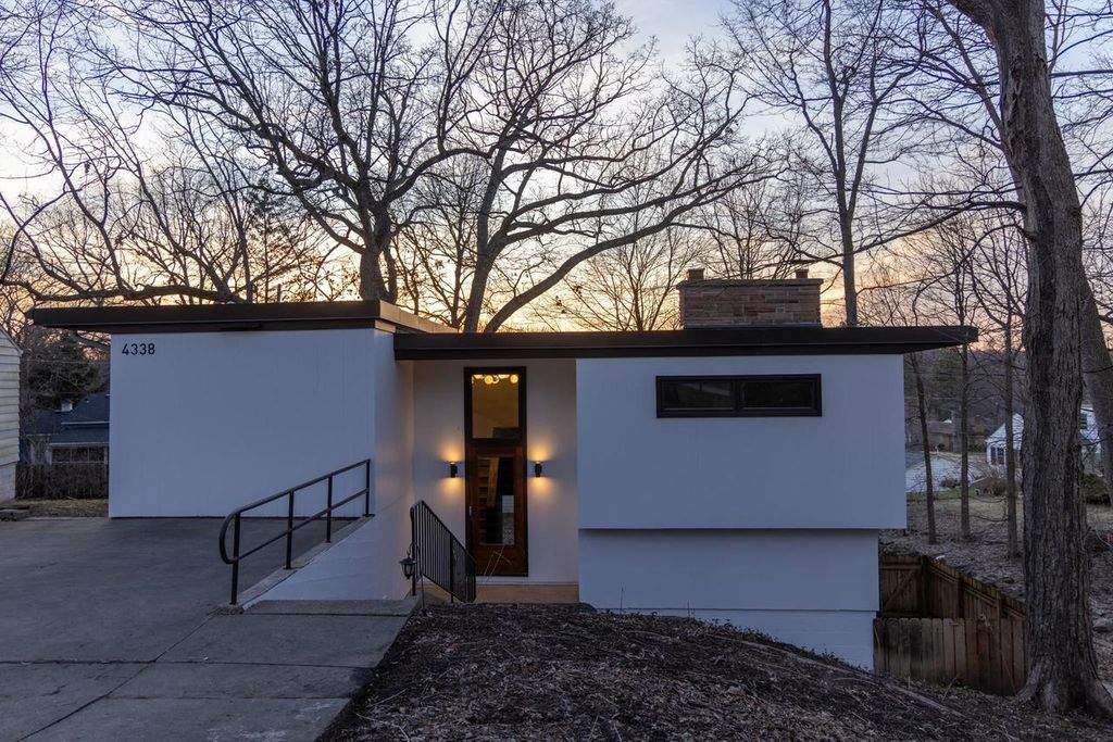 Photo of 4338 Upland DRIVE, Madison, WI 53705 (MLS # 2017988)