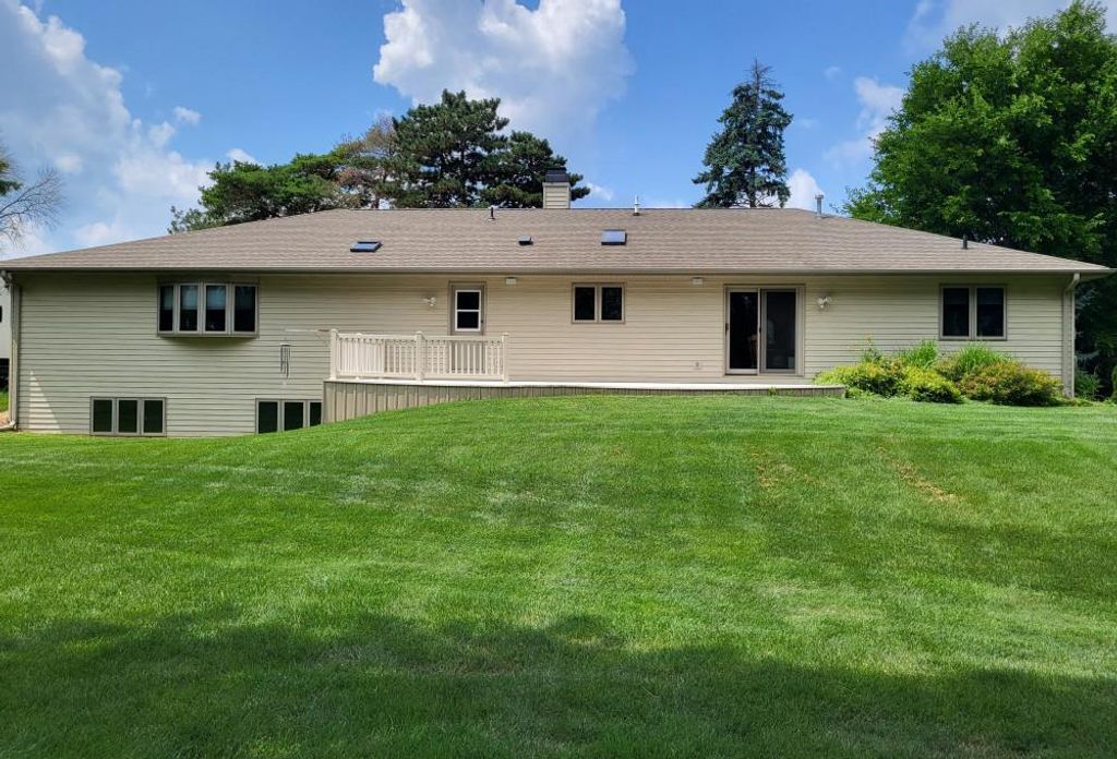 Photo of 3810 Nicolet DRIVE, Green Bay, WI 54311 (MLS # 50316430)