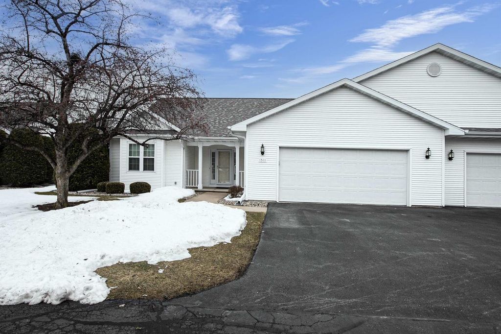 Photo of 1511 Dickenson COURT, Neenah, WI 54956 (MLS # 50322560)