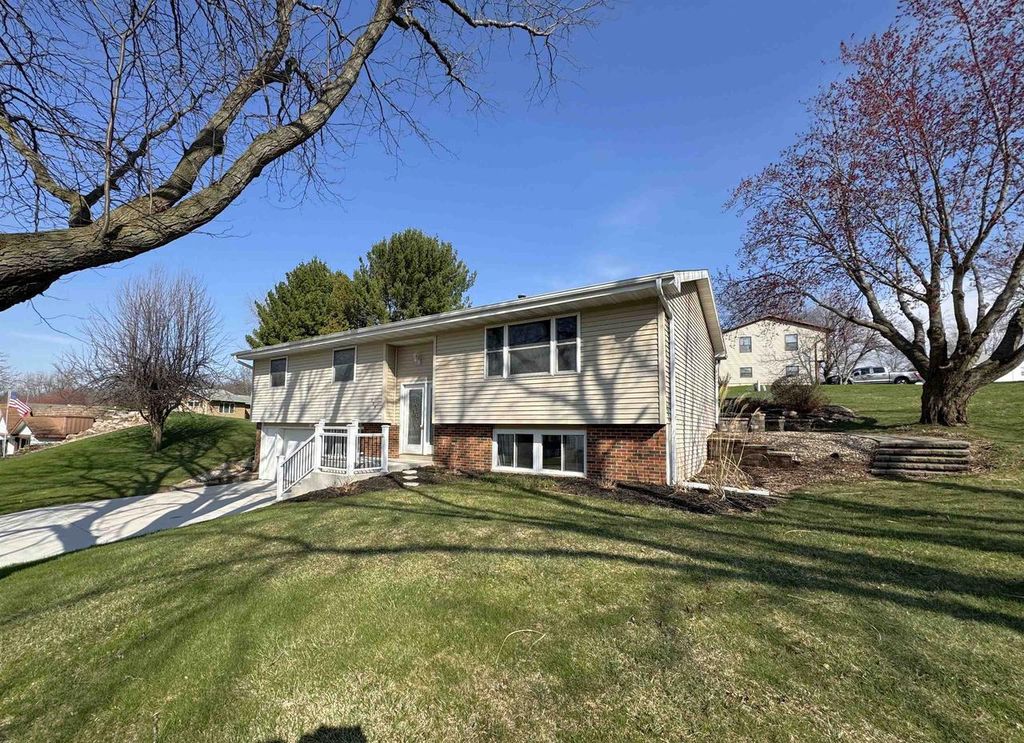 Photo of 209 27th STREET, Monroe, WI 53566 (MLS # 2020223)
