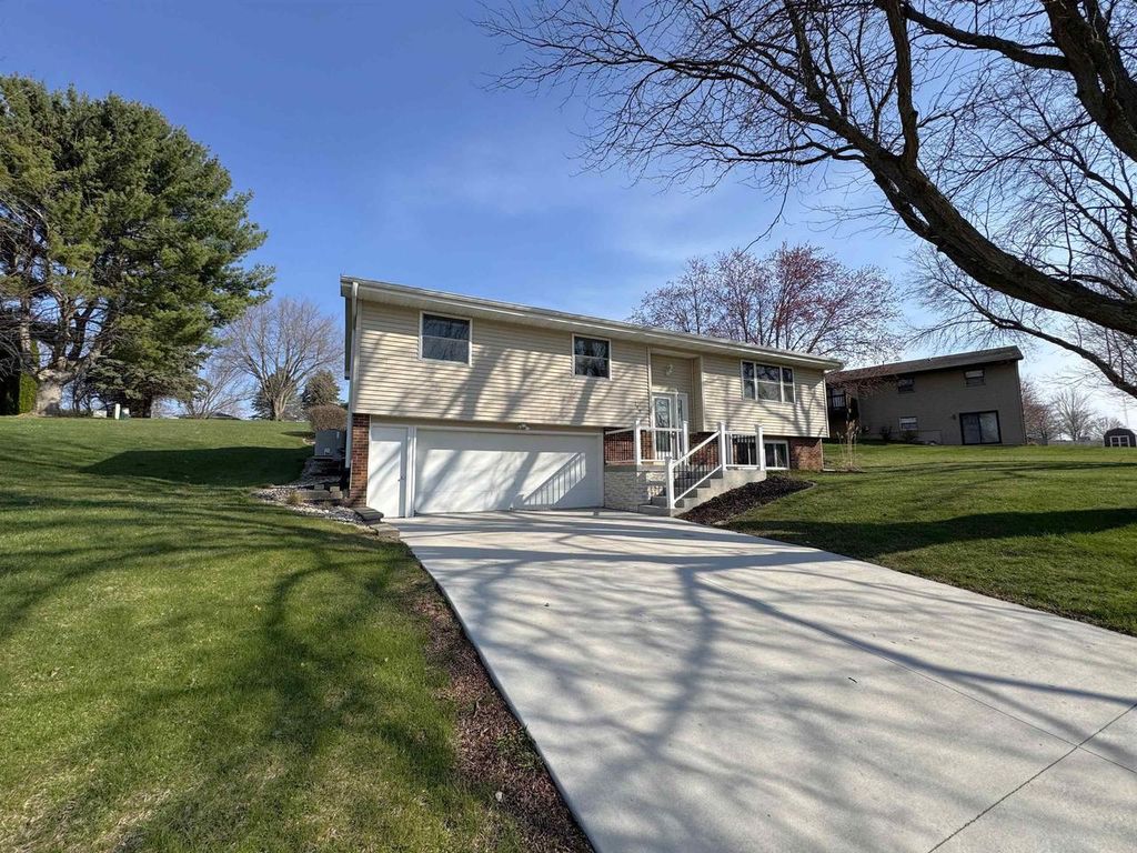 Photo of 209 27th STREET, Monroe, WI 53566 (MLS # 2020223)