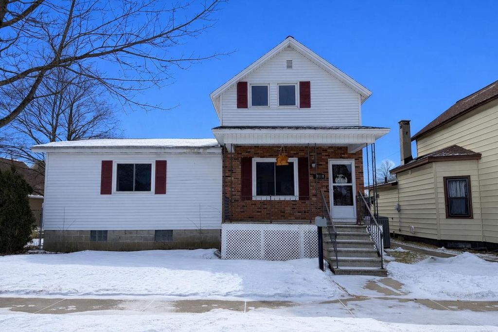 Photo of 911 Carney BOULEVARD, Marinette, WI 54143 (MLS # 50320167)