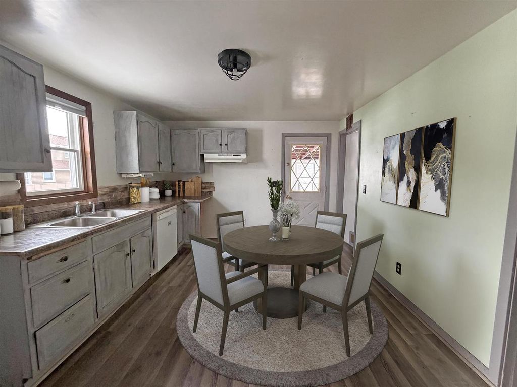 Photo of 911 Carney BOULEVARD, Marinette, WI 54143 (MLS # 50320167)