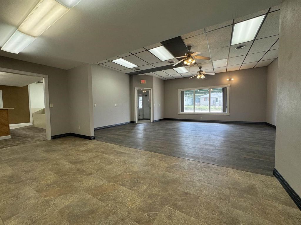 Photo of 31 N Walker WAY, Sun Prairie, WI 53590 (MLS # 2024031)