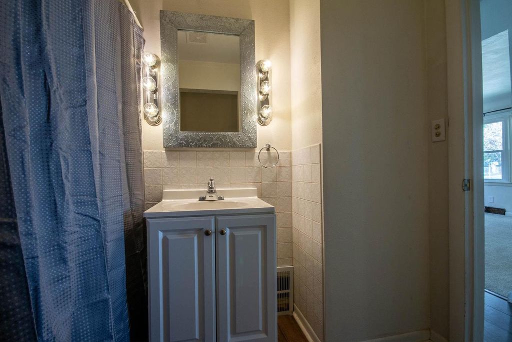 Photo of 1412 Craig AVENUE, Janesville, WI 53545 (MLS # 2011385)