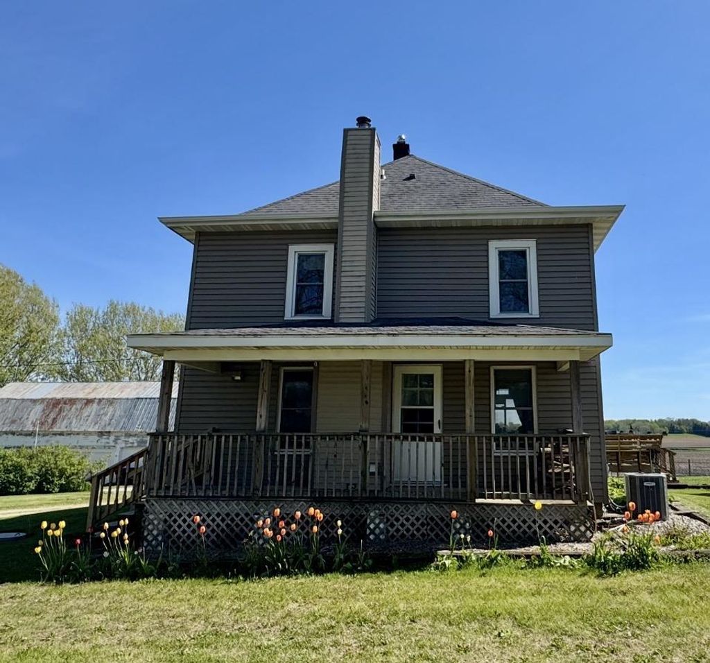 Photo of 10339 W Footville Hanover ROAD, Janesville, WI 53548 (MLS # 2023654)