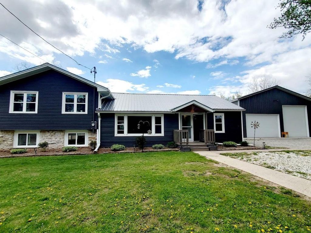 Photo of N4687 Church STREET, New London, WI 54961 (MLS # 50325198)