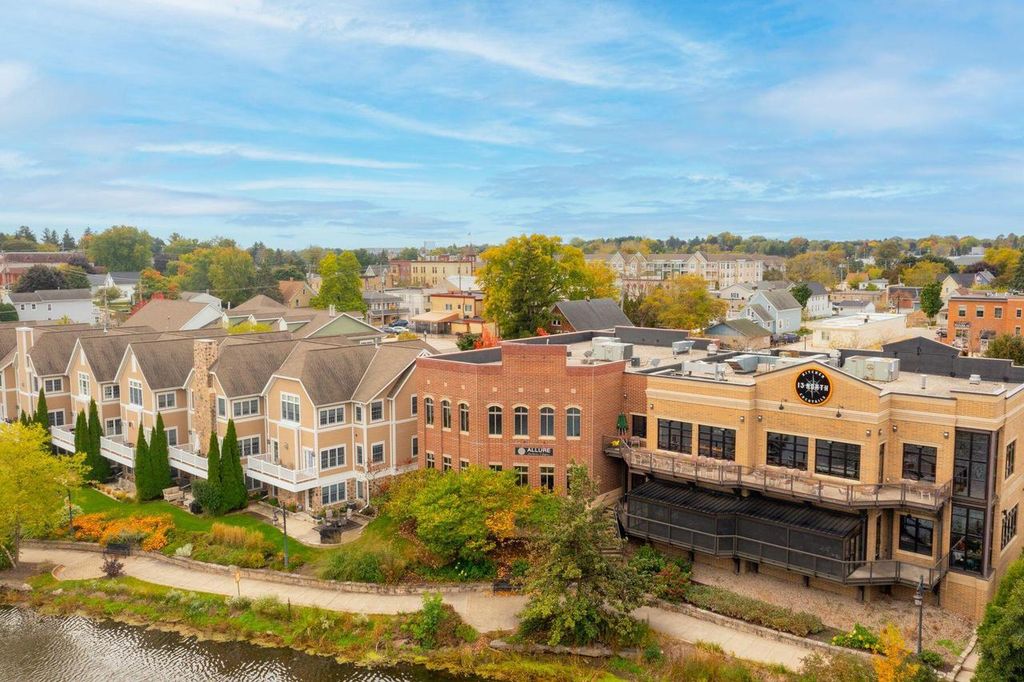 Photo of 1214 13th AVENUE #1218, Grafton, WI 53024 (MLS # 1944276)