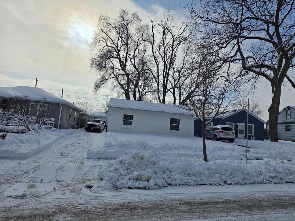 Photo of 4615 Byrd AVENUE, Racine, WI 53405 (MLS # 1944688)
