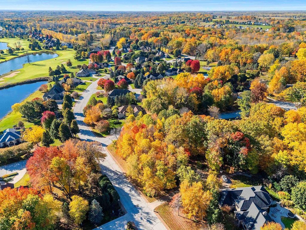 Photo of 966 Thornberry Creek DRIVE, Oneida, WI 54155 (MLS # 50317163)