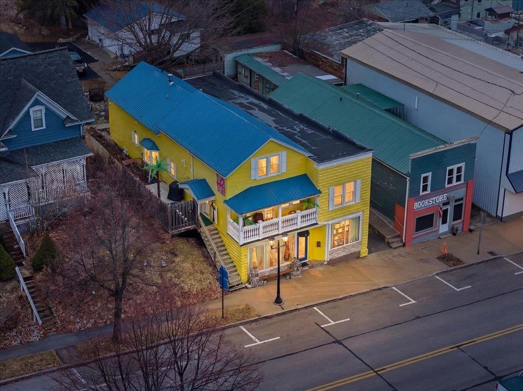 Photo of 517 Milwaukee STREET, Kewaunee, WI 54216 (MLS # 50321983)