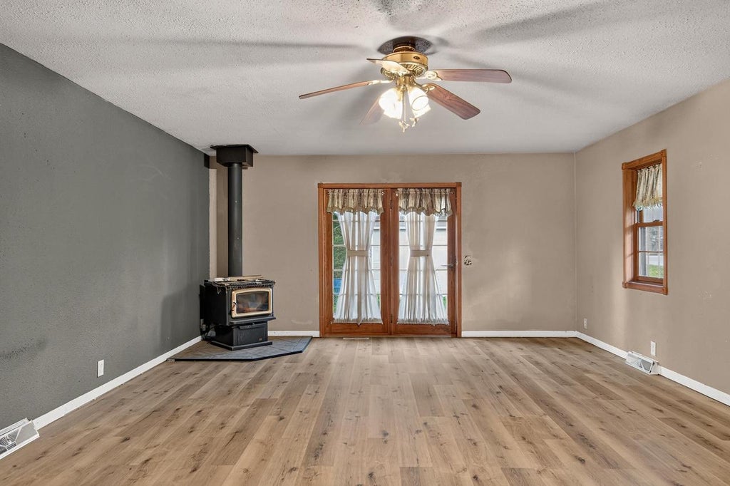 Photo of 525 W Bannerman AVENUE, Redgranite, WI 54970 (MLS # 2030722)