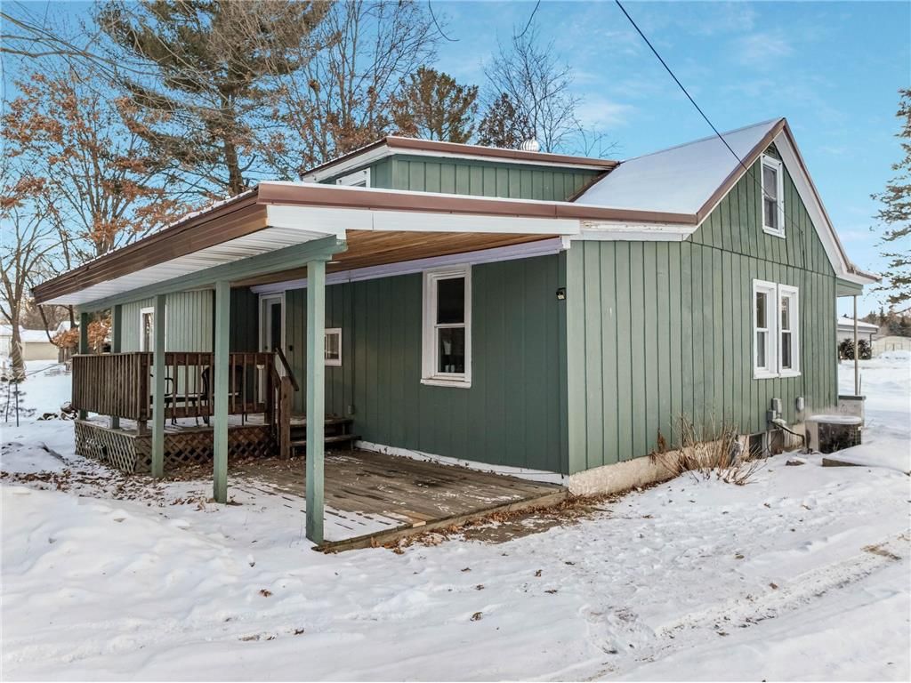 Photo of 1155 Mansfield STREET, Chippewa Falls, WI 54729 (MLS # 7013039)