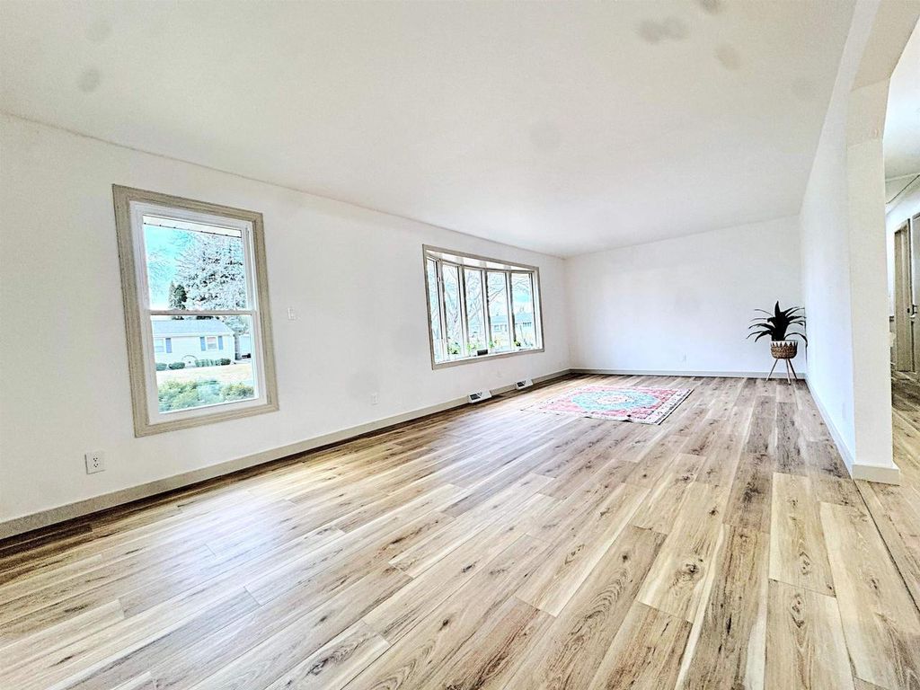 Photo of 1412 N Rexford STREET, Appleton, WI 54914 (MLS # 50319964)