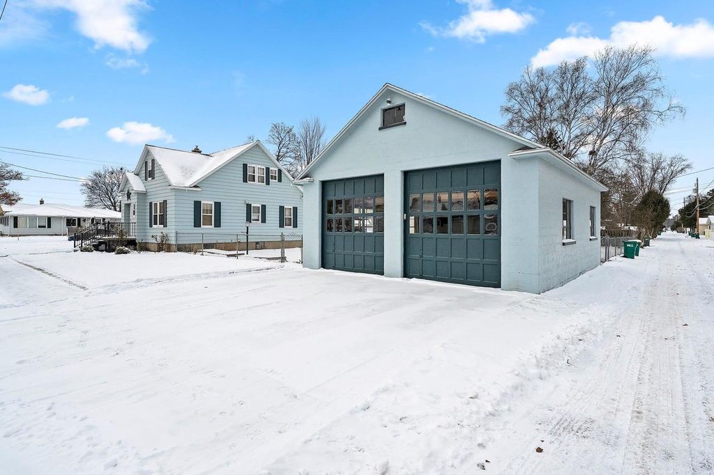 Photo of 1717 Church STREET, Marinette, WI 54143 (MLS # 50326455)
