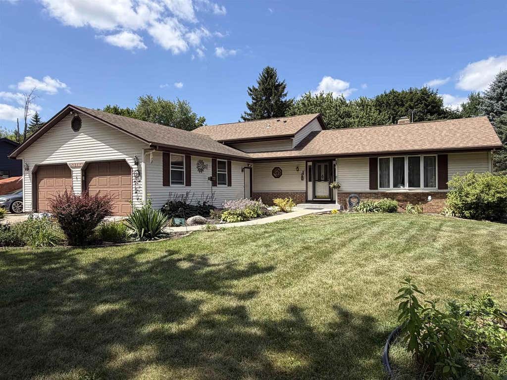 Photo of 5201 N Grandeur DRIVE, Milton, WI 53563 (MLS # 2028667)
