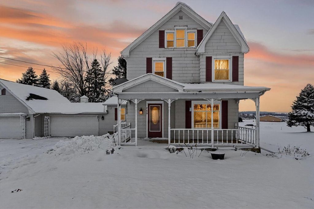 Photo of 709 W Beloit STREET, Orfordville, WI 53576 (MLS # 2013351)