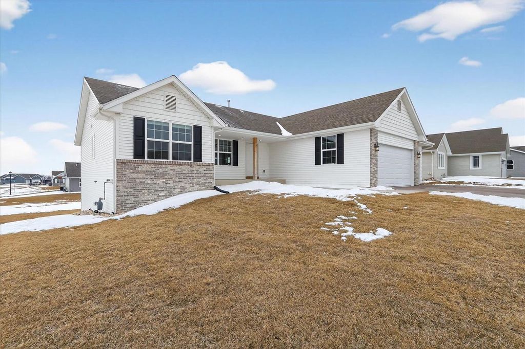 Photo of 3709 Prairie Falcon PASS, Beloit, WI 53511 (MLS # 2016424)