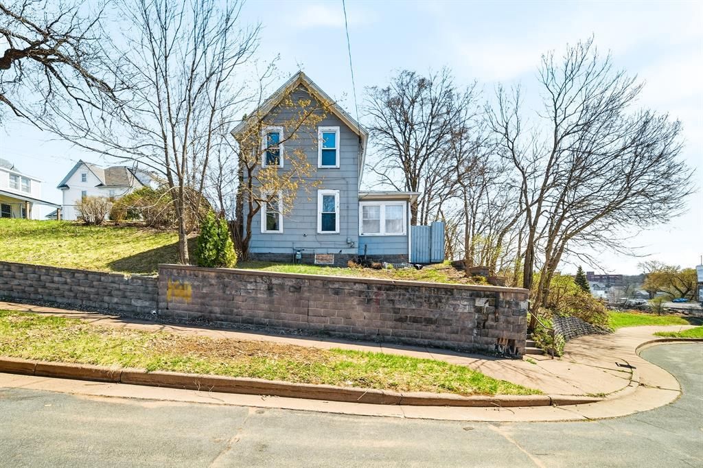 Photo of 415 Dewey STREET, Eau Claire, WI 54703 (MLS # 1600039)