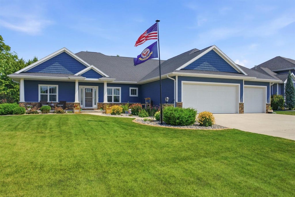 Photo of 3487 Peppergrass DRIVE, Green Bay, WI 54311 (MLS # 50332875)