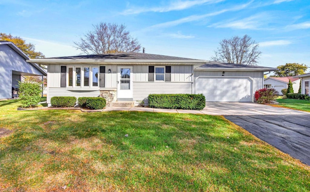Photo of 31 Heritage LANE, Fond Du Lac, WI 54935 (MLS # 50334991)