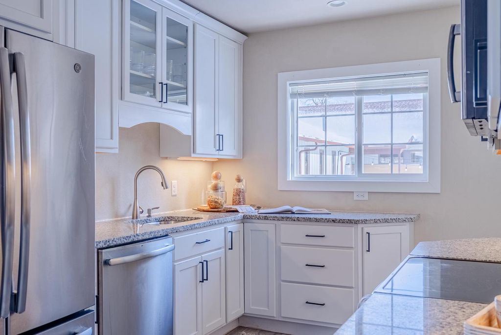 Photo of 1 Merrill Crest DRIVE, Madison, WI 53705 (MLS # 1947798)