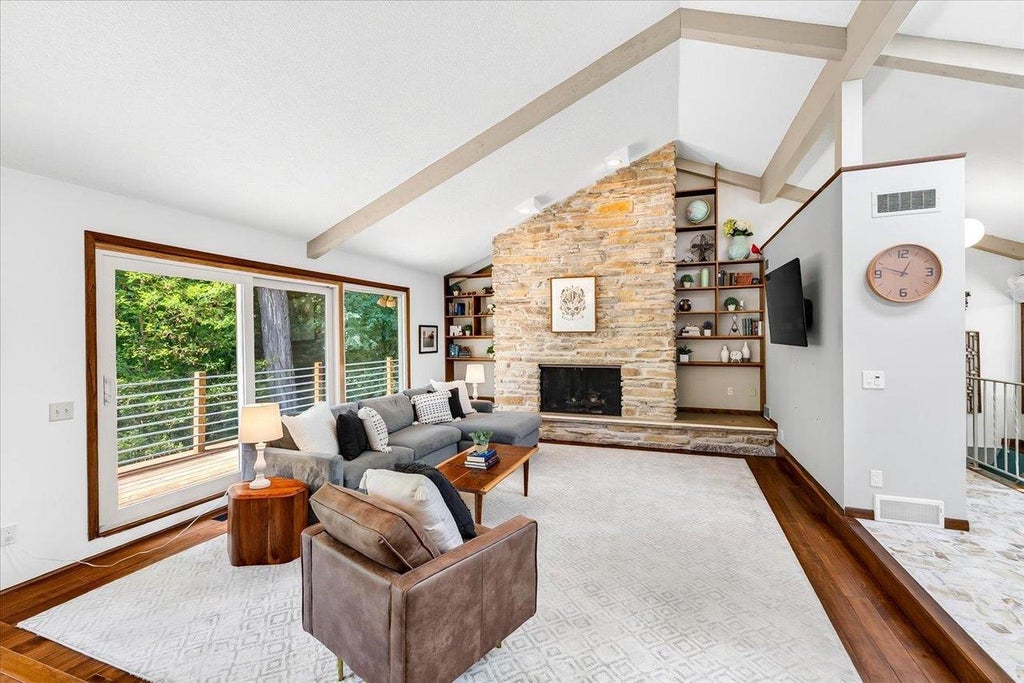 Photo of 7116 Applewood DRIVE, Madison, WI 53719 (MLS # 2029049)