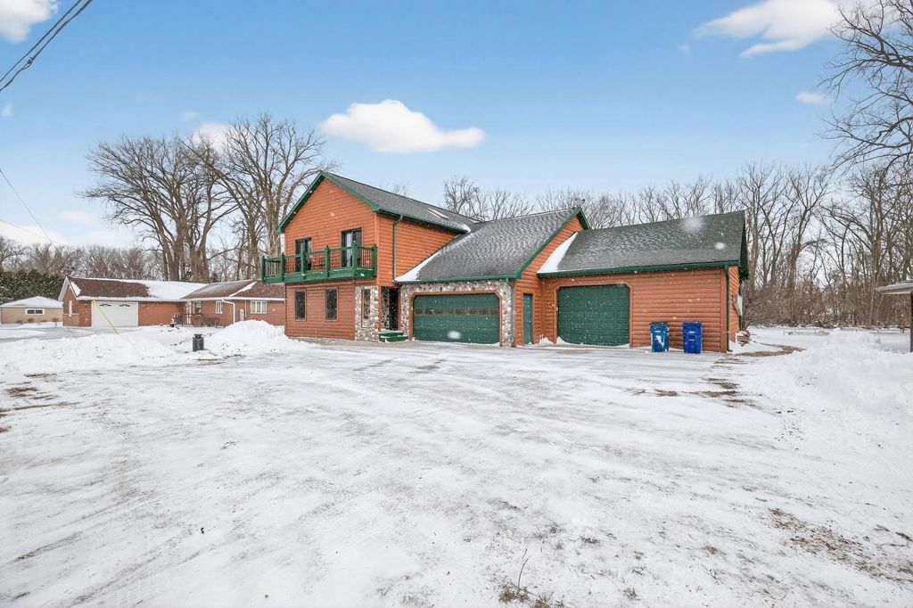 Photo of 6764 Lee Harbor LANE, Oshkosh, WI 54902 (MLS # 50317844)