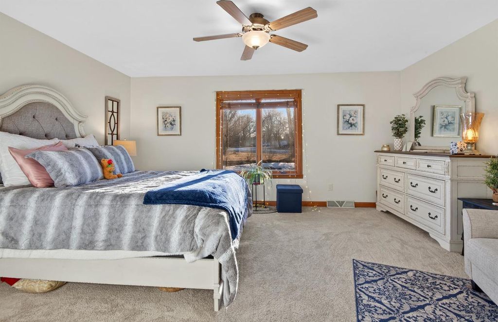 Photo of 1127 Princess Dove CIRCLE, De Pere, WI 54115 (MLS # 50321245)