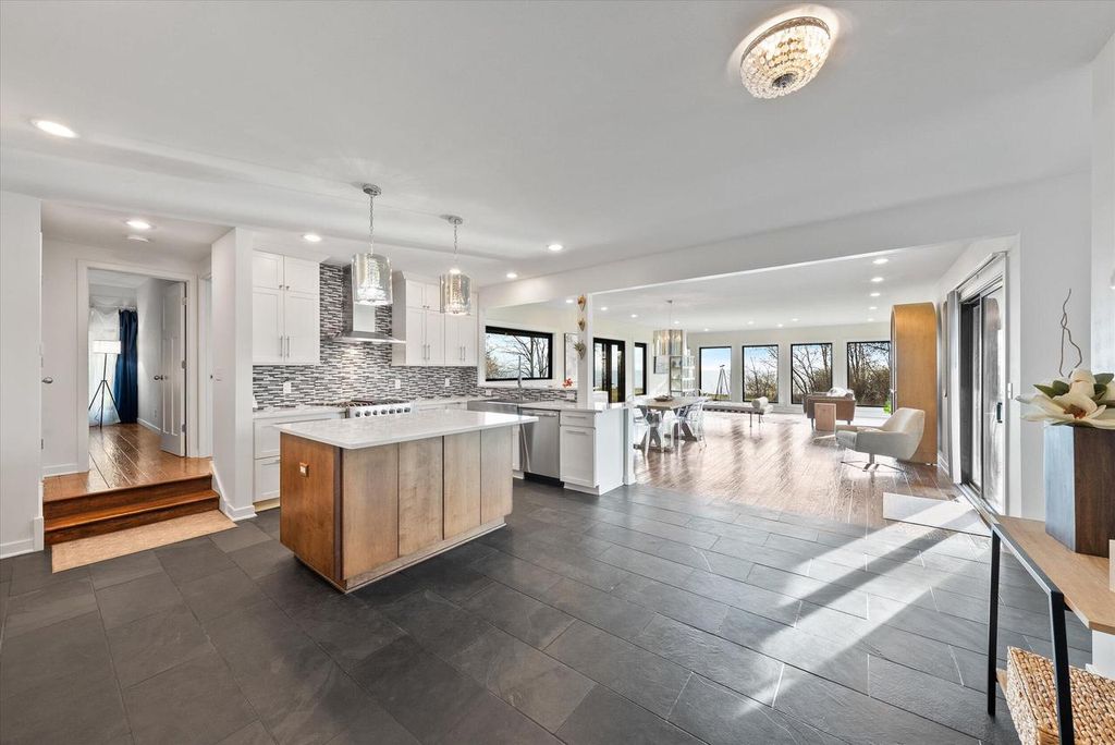 Photo of 1859 Dynna DRIVE, Grafton, WI 53024 (MLS # 1947152)