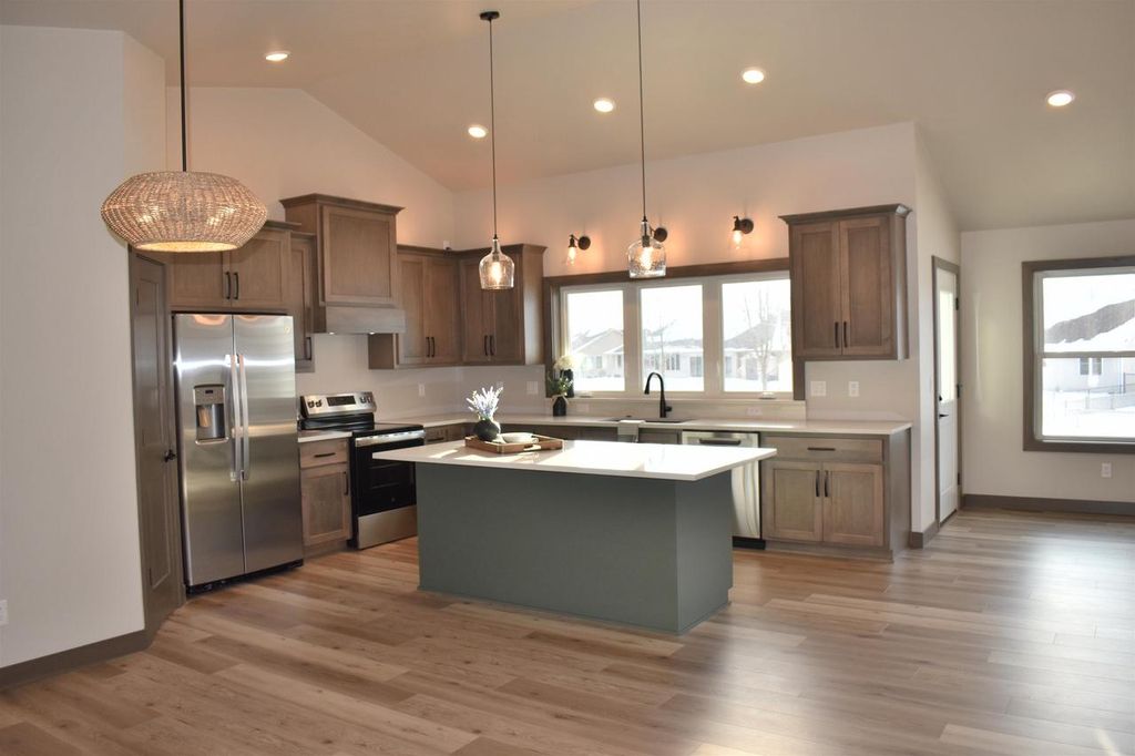 Photo of 3208 Eclipse DRIVE, Green Bay, WI 54311 (MLS # 50325800)