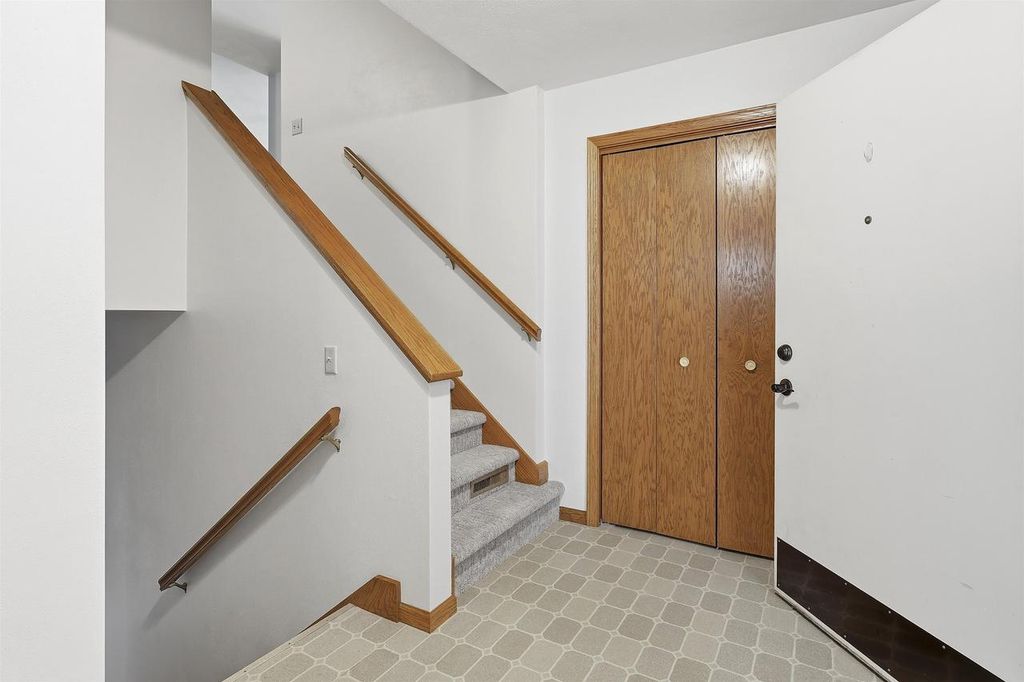 Photo of N334 Marion AVENUE, Appleton, WI 54915 (MLS # 50328363)