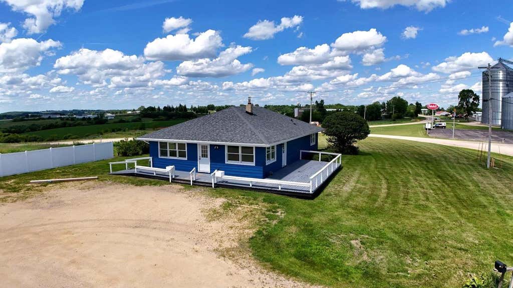 Photo of 674 County Road O ROAD, Mineral Point, WI 53565 (MLS # 2030114)