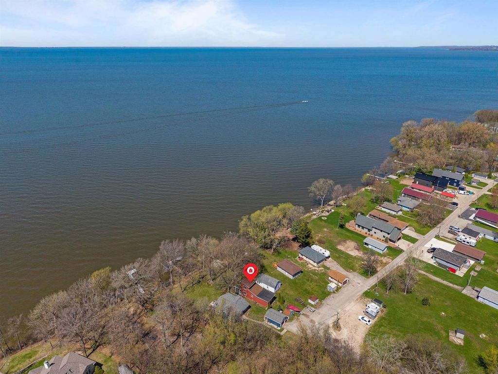 Photo of N9896 Winnebago Heights ROAD, Malone, WI 53049 (MLS # 50324171)