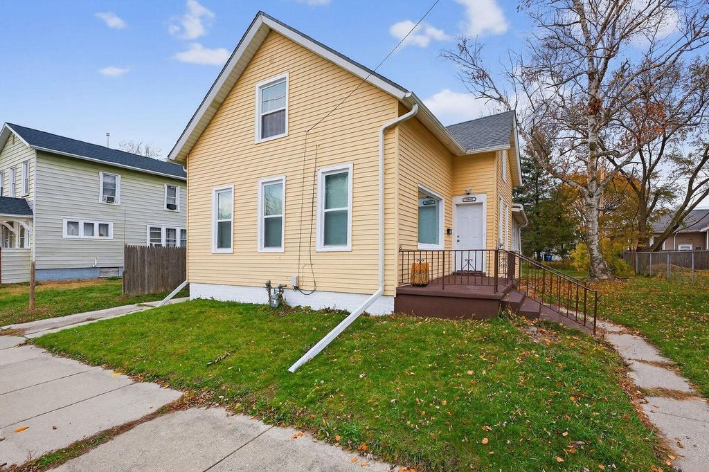 Photo of 1609 St Clair STREET, Racine, WI 53403 (MLS # 1943778)