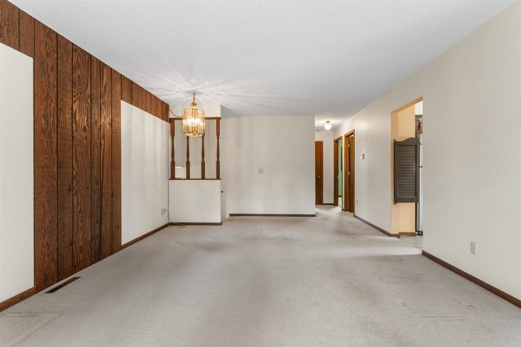Photo of 5120 28th Street South ST, Wisconsin Rapids, WI 54494 (MLS # 22601902)