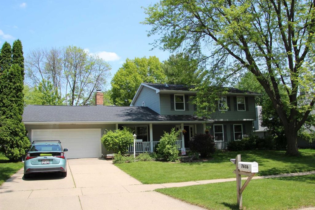 Photo of 7618 Westchester DRIVE, Middleton, WI 53562 (MLS # 2020156)