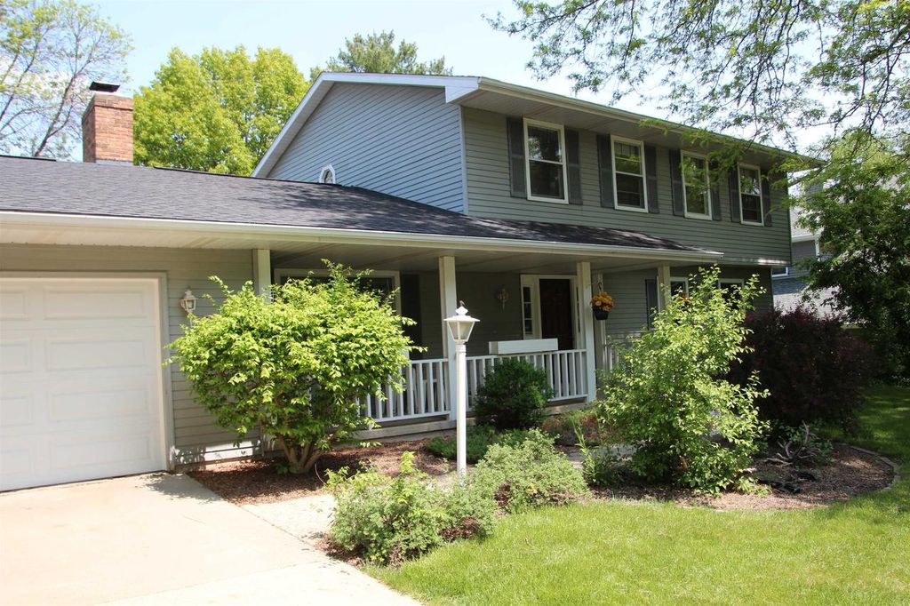 Photo of 7618 Westchester DRIVE, Middleton, WI 53562 (MLS # 2020156)