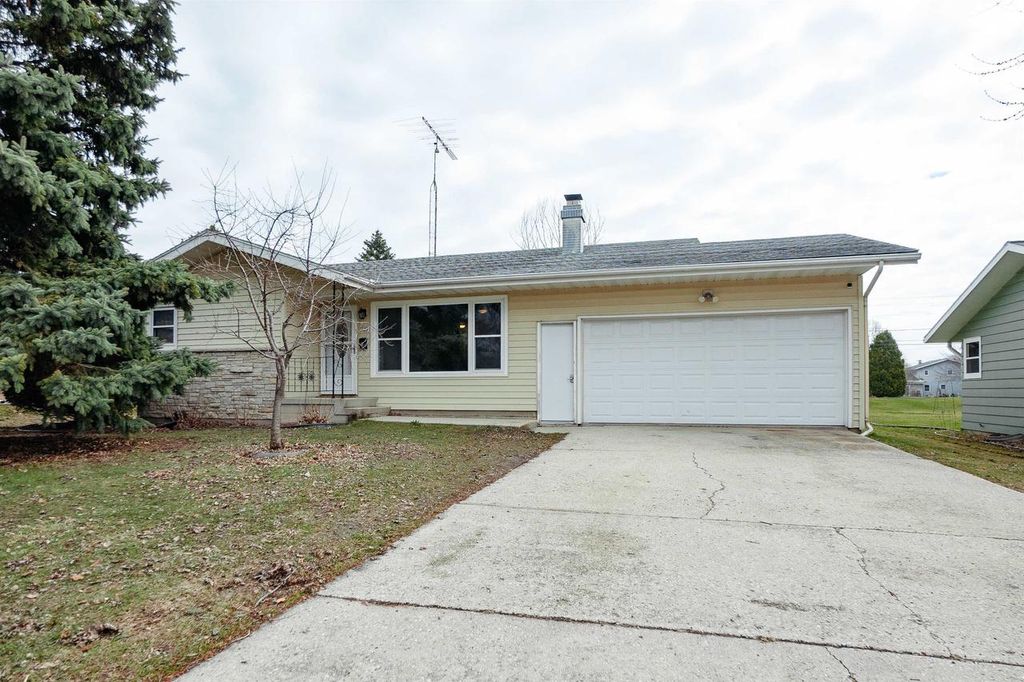 Photo of 529 Taft STREET, Fond Du Lac, WI 54935 (MLS # 50323595)