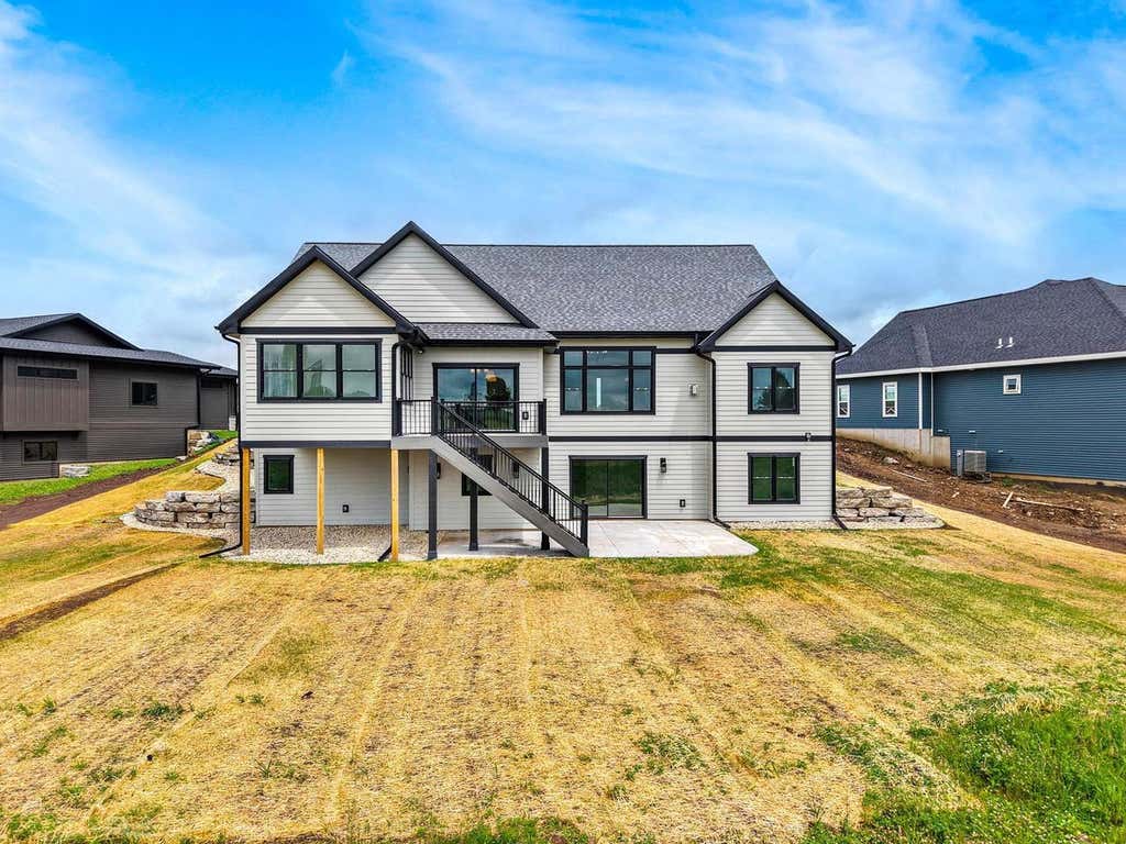 Photo of 7689 Stonecrop WAY, Deforest, WI 53532 (MLS # 2030837)