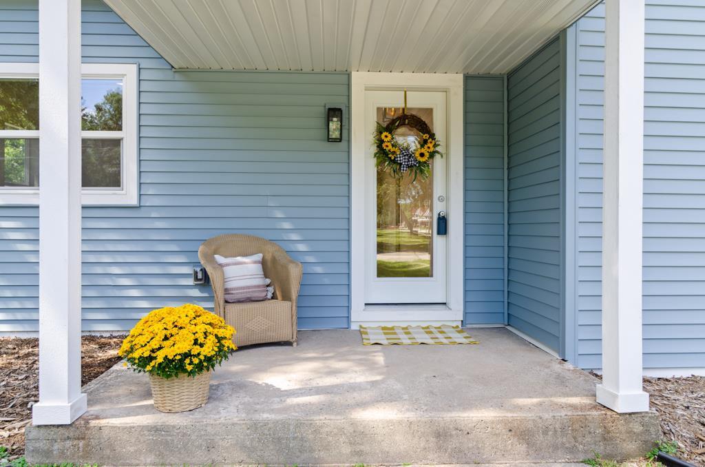 Photo of 402 4th STREET, De Pere, WI 54115 (MLS # 50332307)