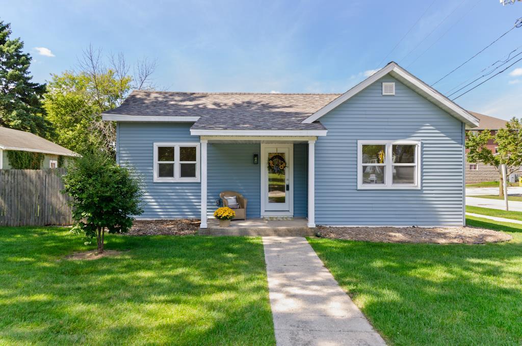 Photo of 402 4th STREET, De Pere, WI 54115 (MLS # 50332307)