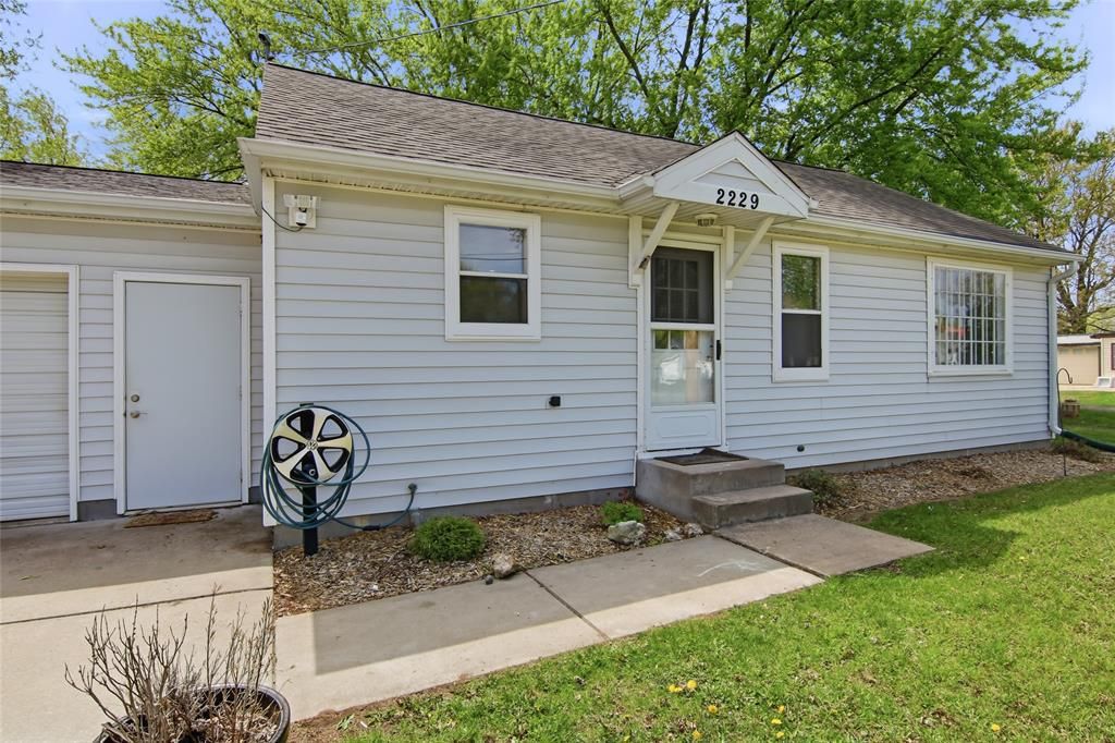 Photo of 2229 Vine STREET, Eau Claire, WI 54703 (MLS # 1600772)