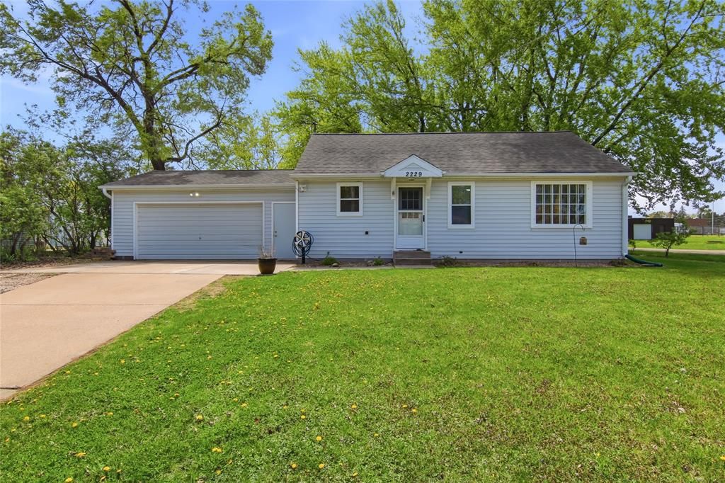 Photo of 2229 Vine STREET, Eau Claire, WI 54703 (MLS # 1600772)
