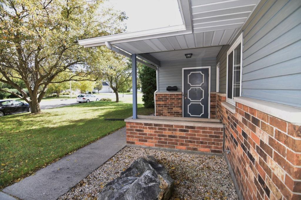 Photo of 3429 S Pine AVENUE #2, Milwaukee, WI 53207 (MLS # 1944641)