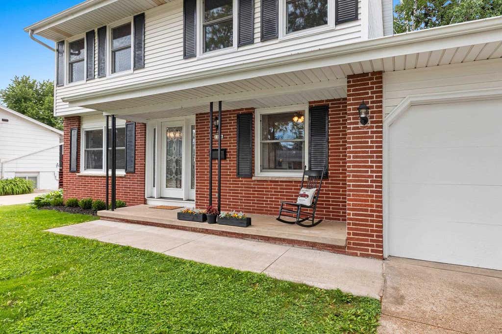 Photo of 1116 Reichow STREET, Oshkosh, WI 54902 (MLS # 50331781)