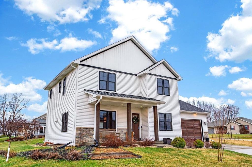 Photo of 166 Cardinal LANE, Fall River, WI 53932 (MLS # 2018013)