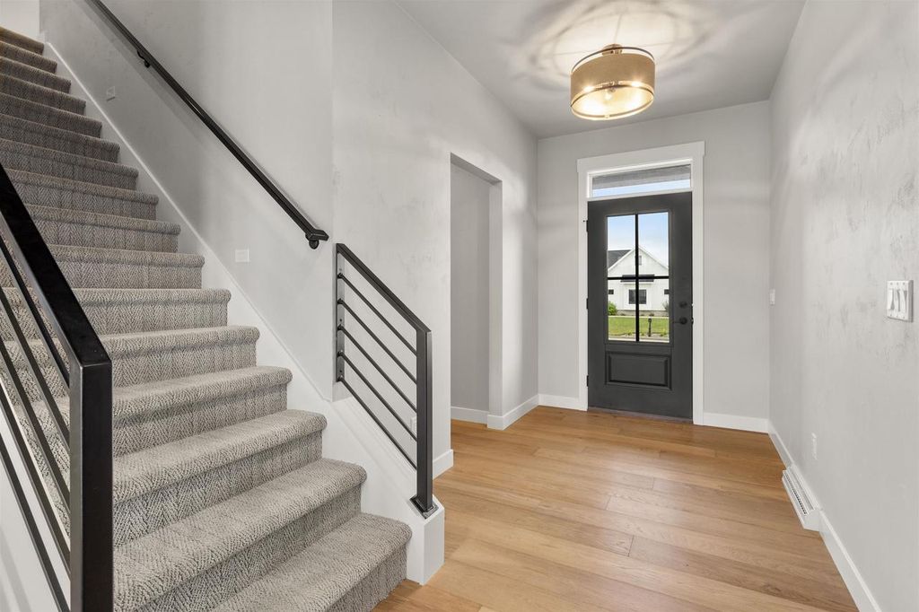 Photo of 4295 N Bountiful LANE, Appleton, WI 54913 (MLS # 50316293)