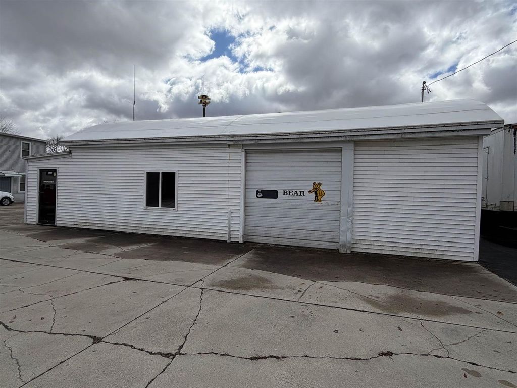 Photo of 611 Main STREET, Brownsville, WI 53006 (MLS # 50322627)